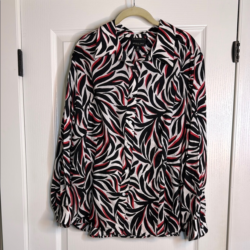 Stylish Black and Red Patterned Women's Top